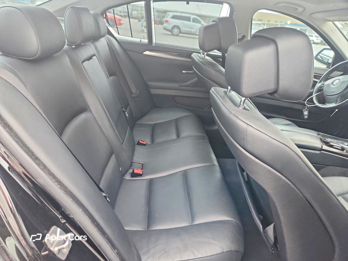 BMW Series 5 2011