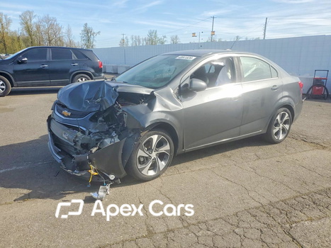 Chevrolet Sonic 2017 - Image 1 of 13