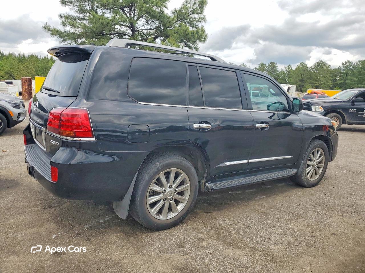 Lexus LX 2011