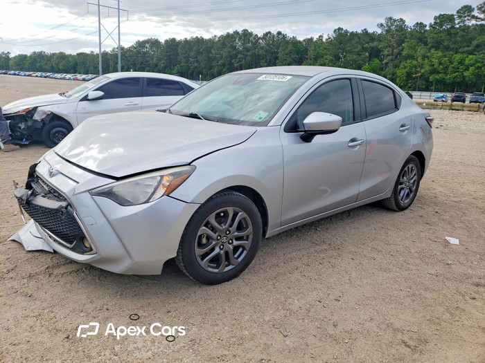 2019 Toyota Yaris - Zdjęcie 1 z 5