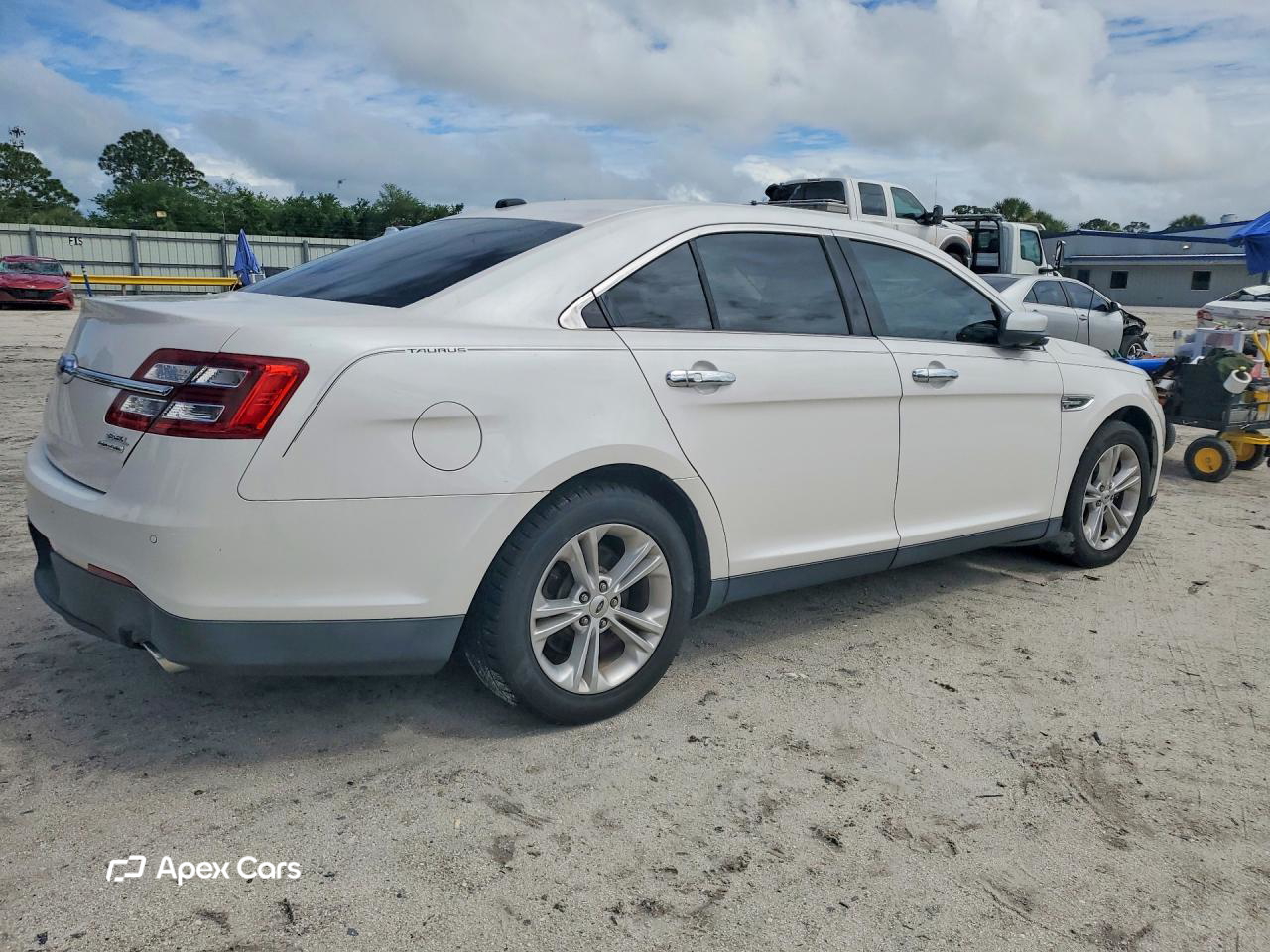 Ford Taurus 2014