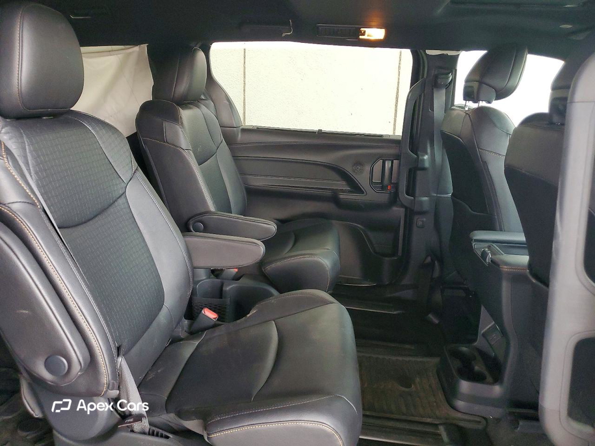 Toyota Sienna 2025