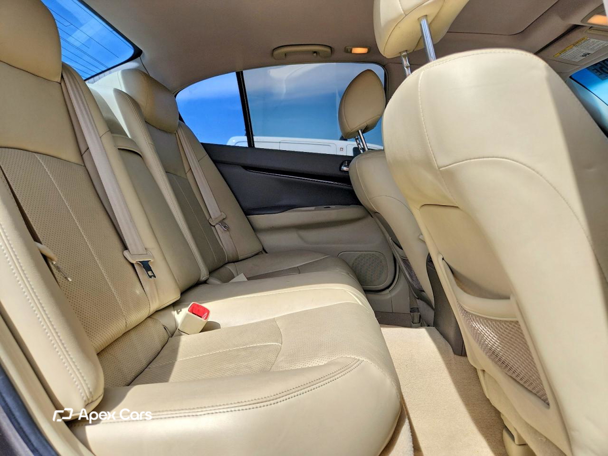 Infiniti G 2010