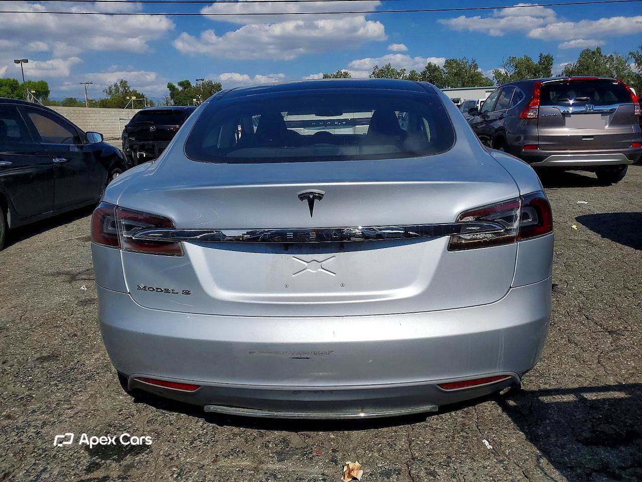 Tesla Model S 2013