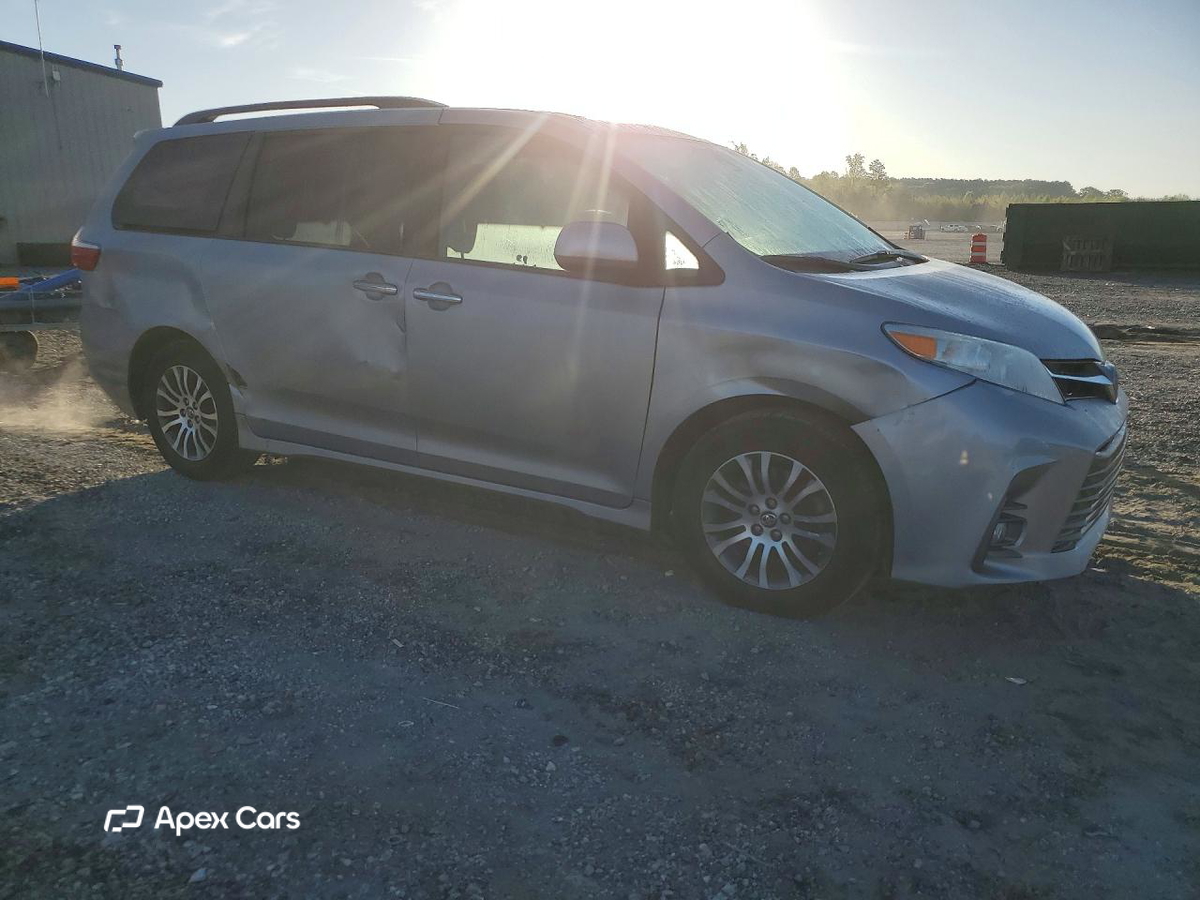 Toyota Sienna 2018