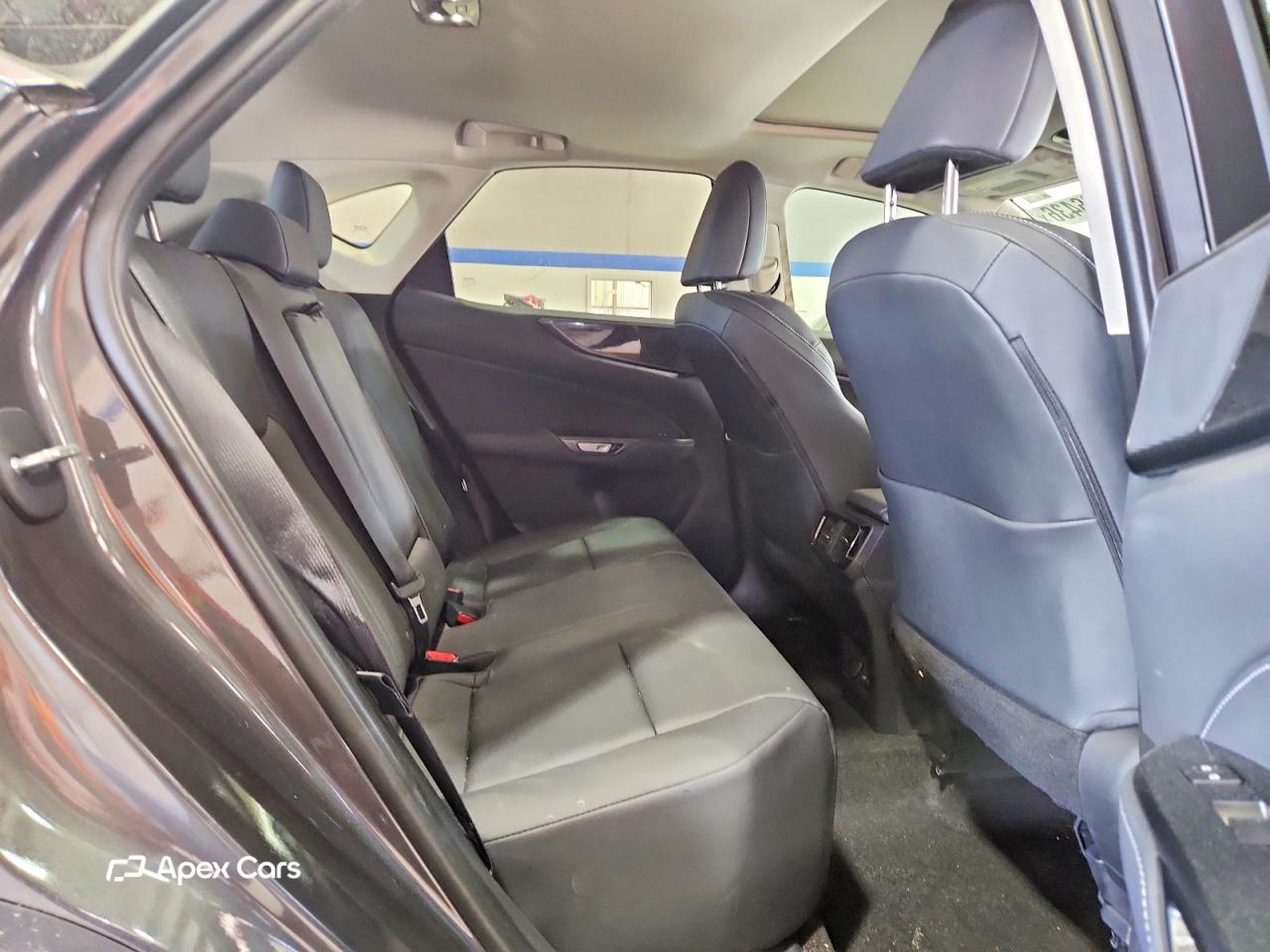 Lexus NX 2025