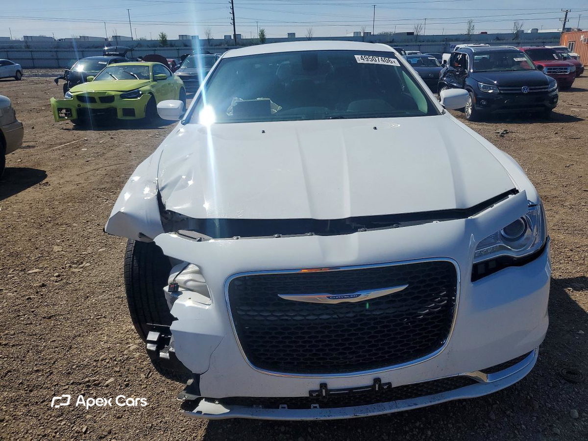 Chrysler 300 2019