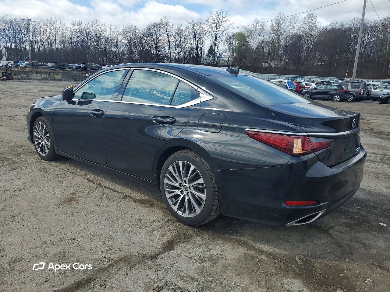 Lexus ES 2020