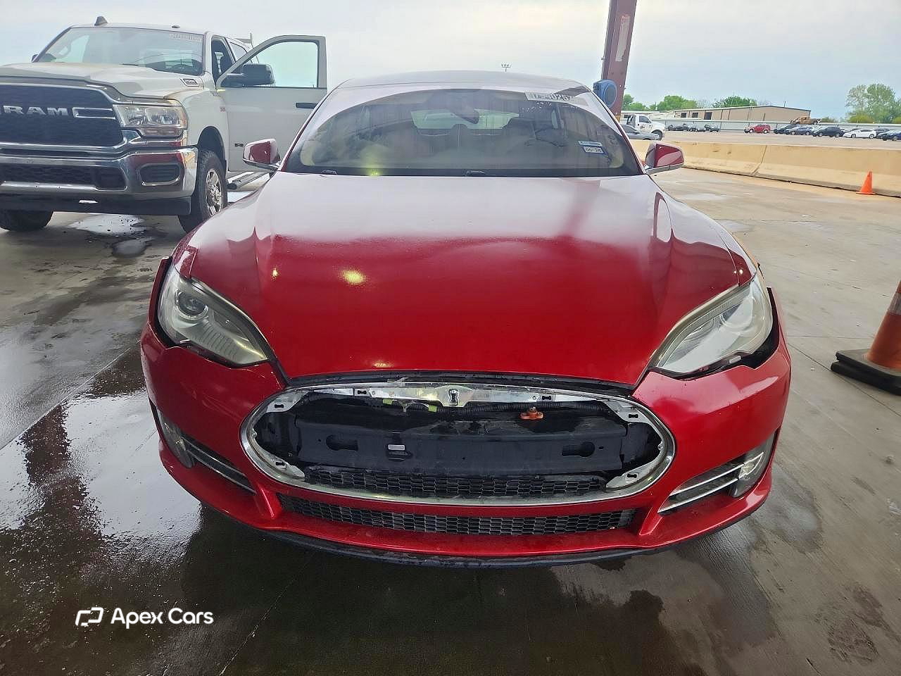 Tesla Model S 2013