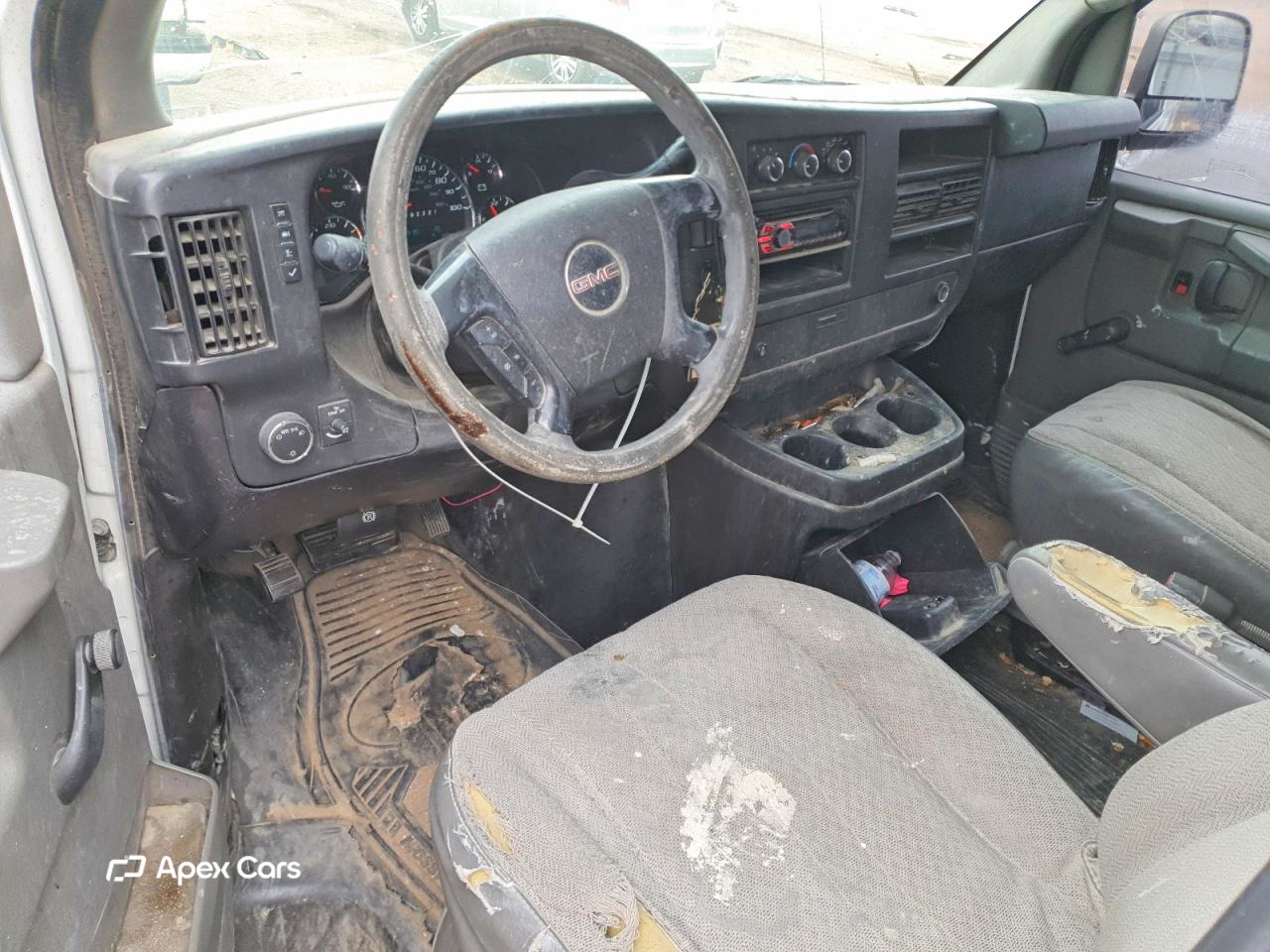 GMC Savana 2013