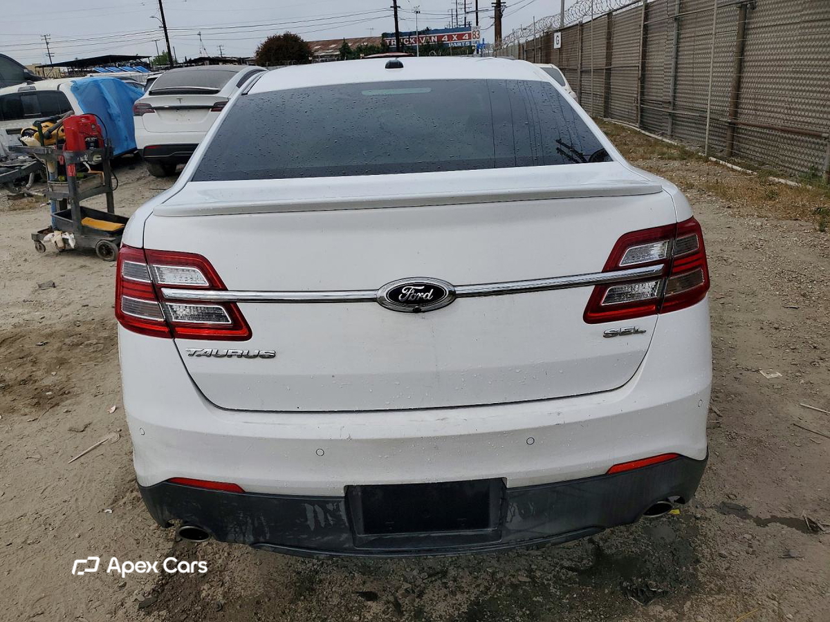 Ford Taurus 2013