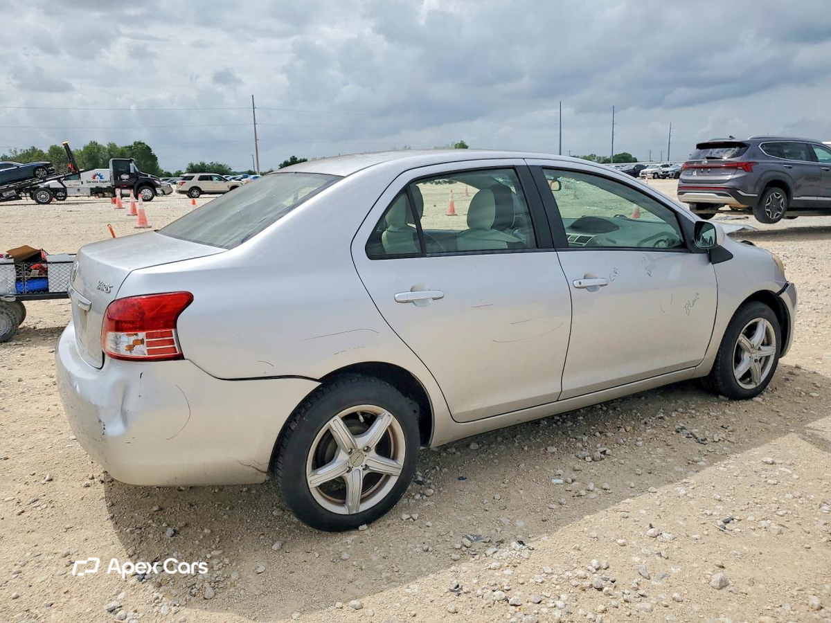 Toyota Yaris 2012