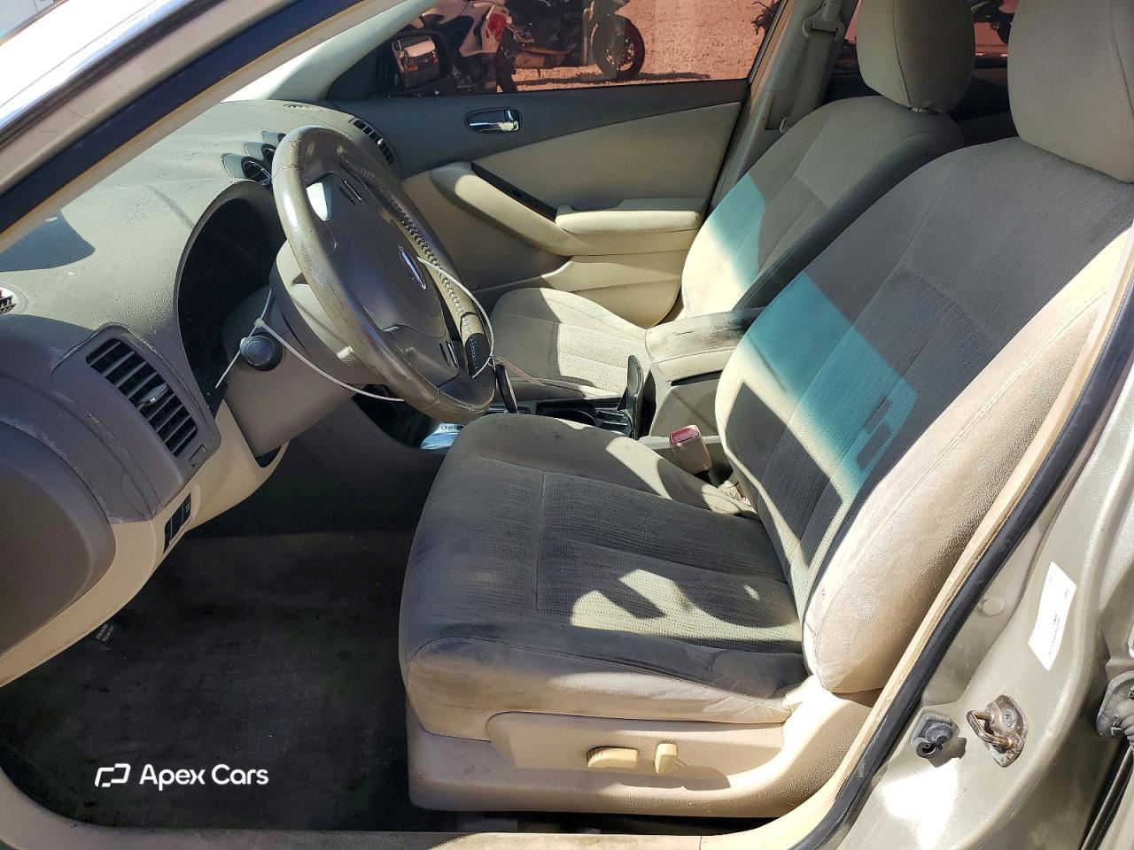 Nissan Altima 2010