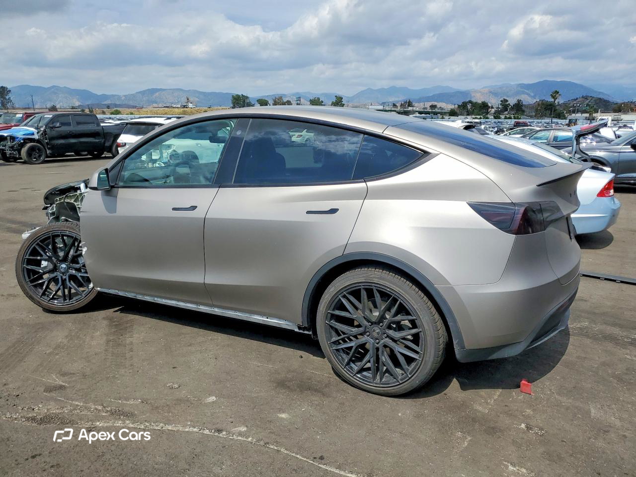 Tesla Model Y 2023