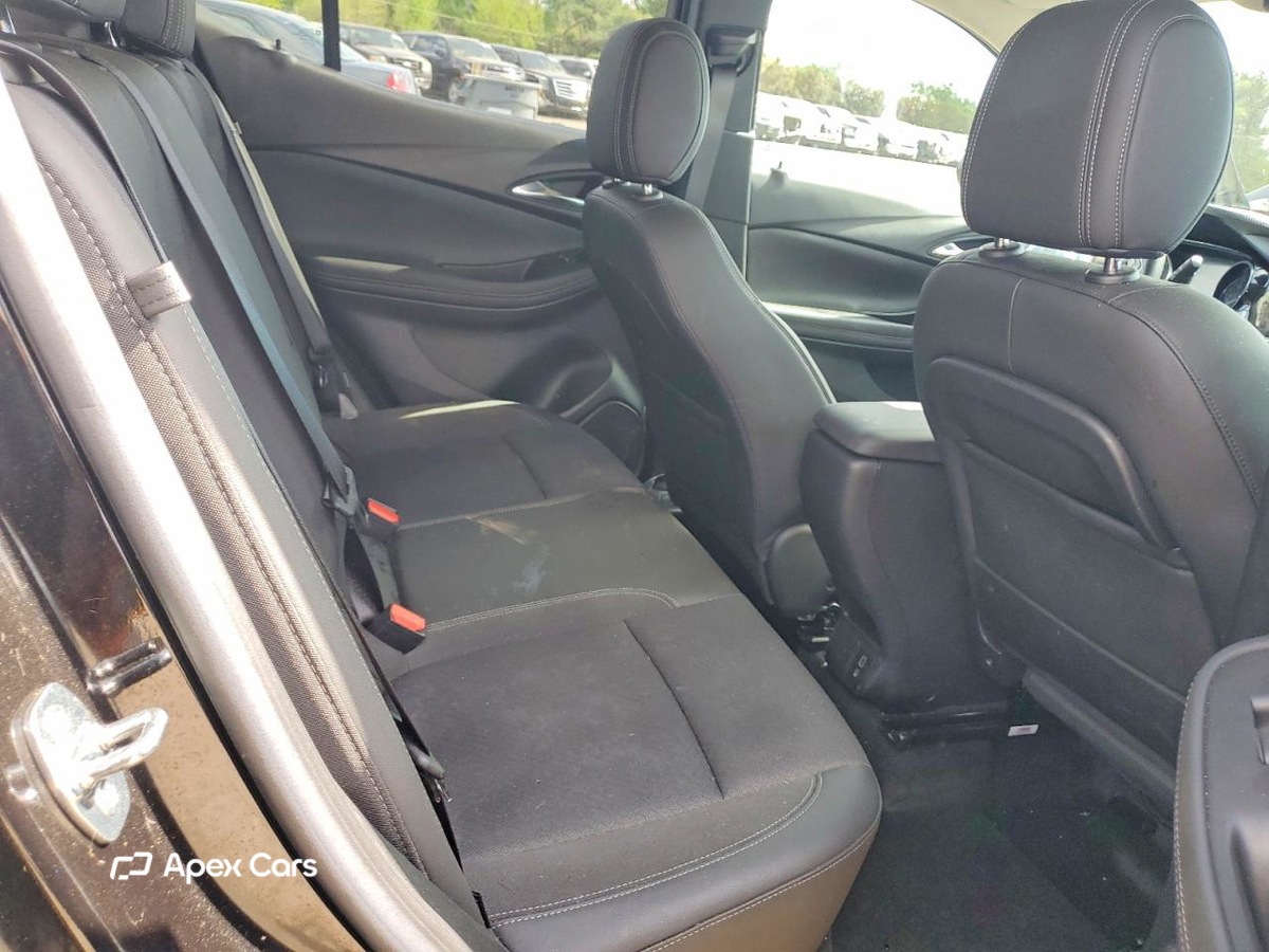 Buick Encore 2023