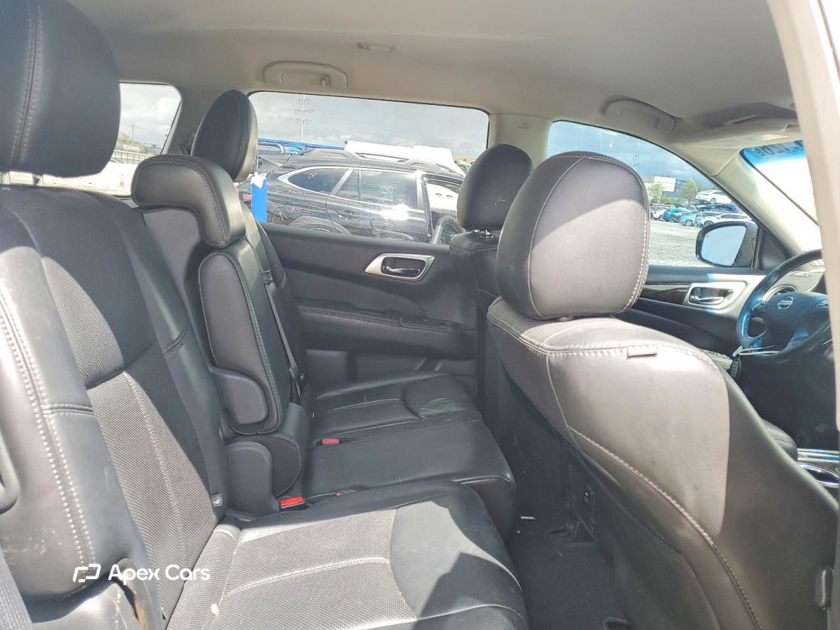 Nissan Pathfinder 2014