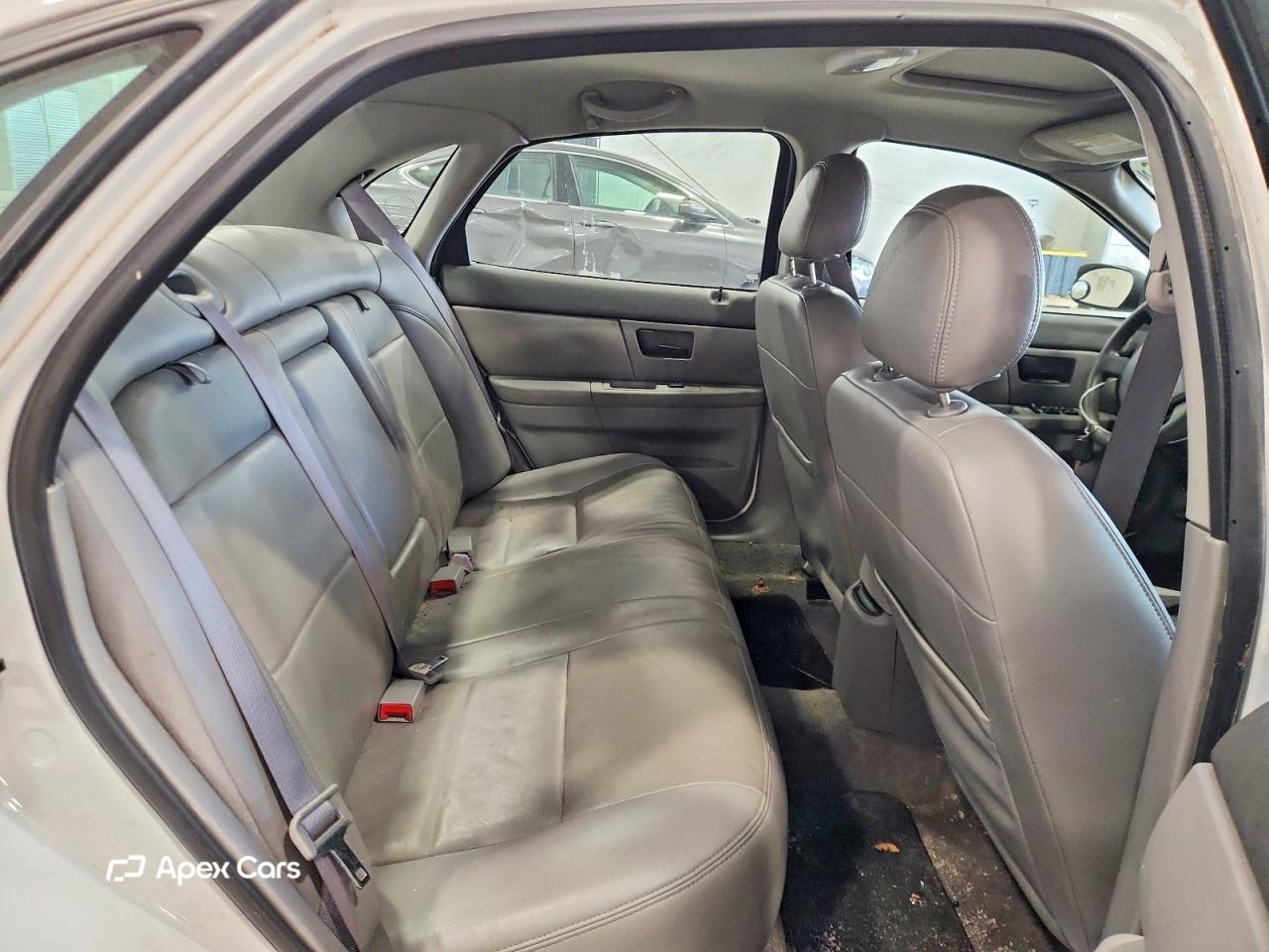 Ford Taurus 2004