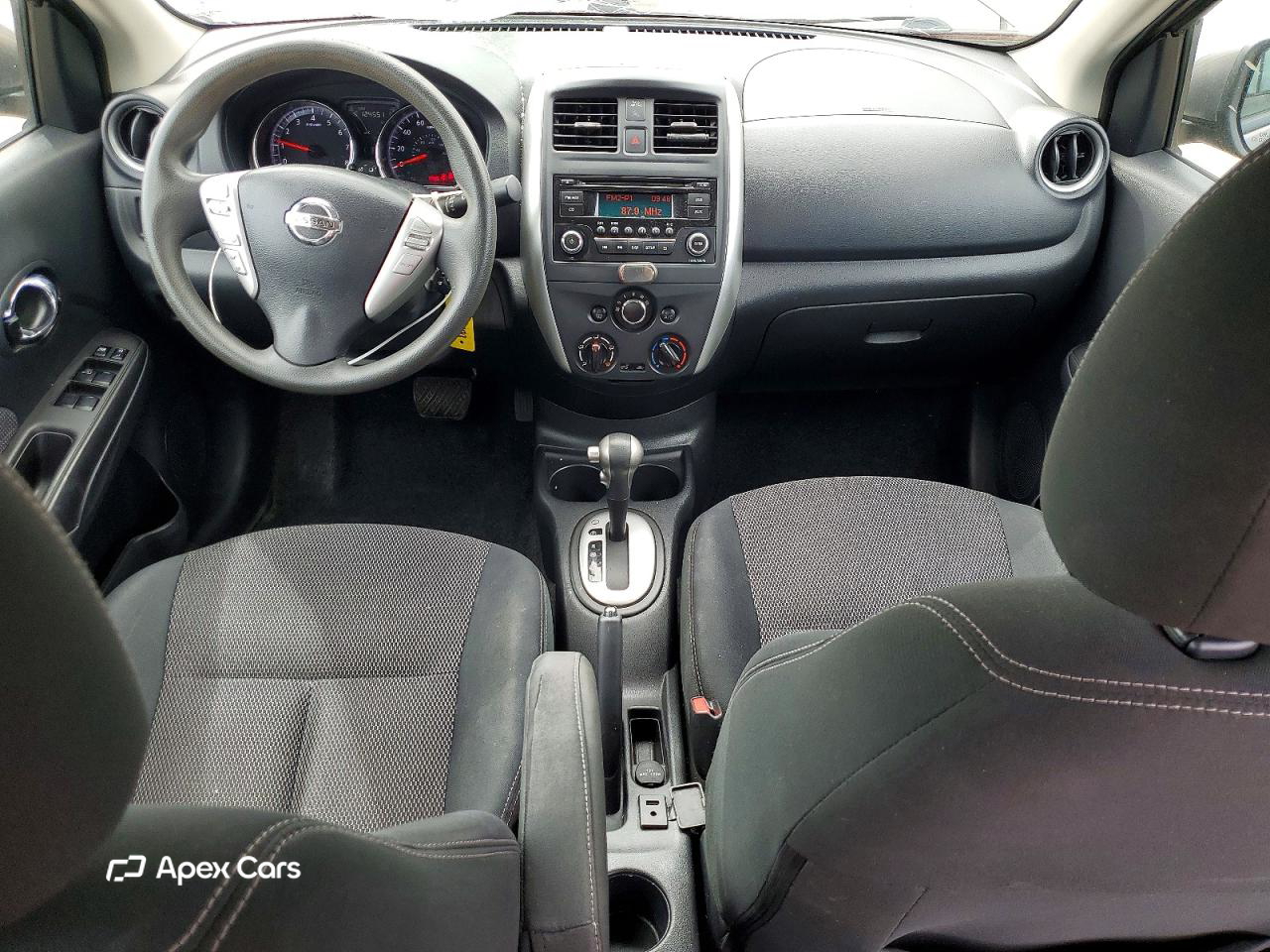 Nissan Versa 2015