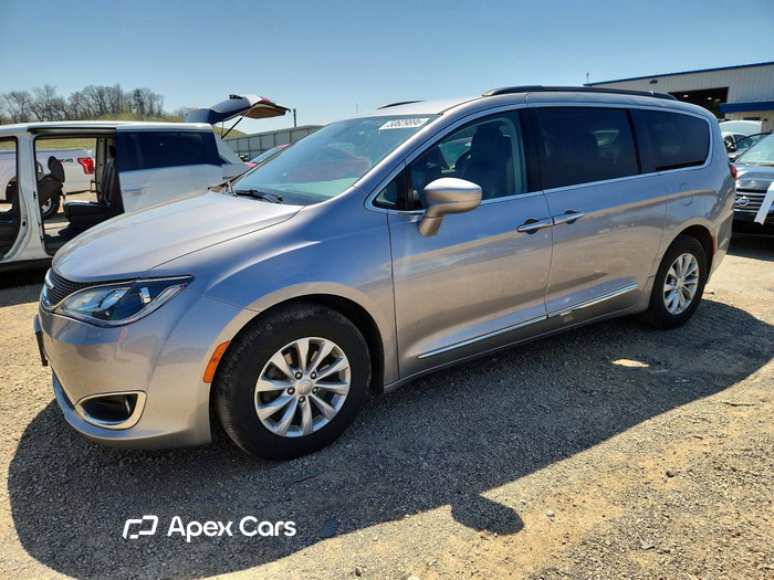 2017 Chrysler Pacifica - Image 1 of 5