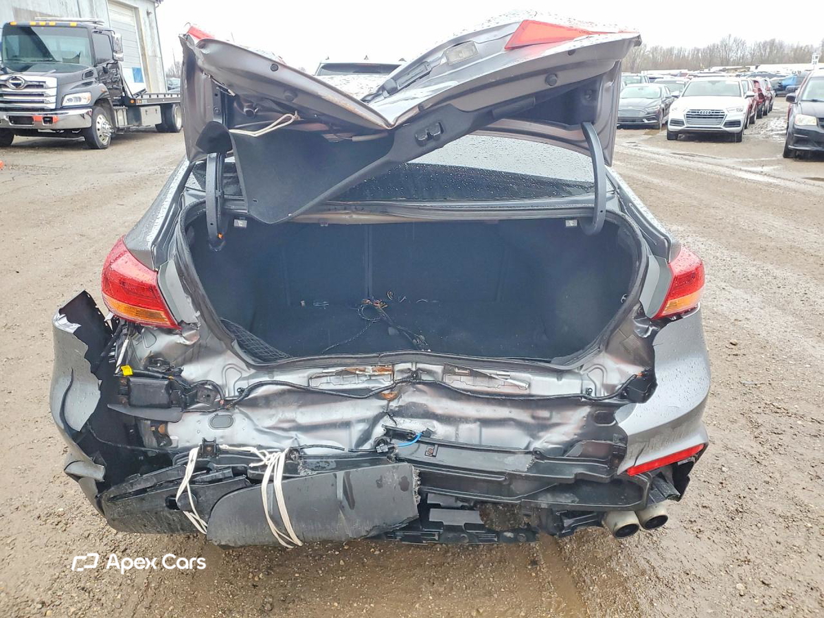 Hyundai Elantra 2018