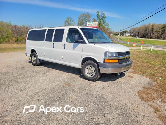 Chevrolet Express 2015 - Image 1 of 10