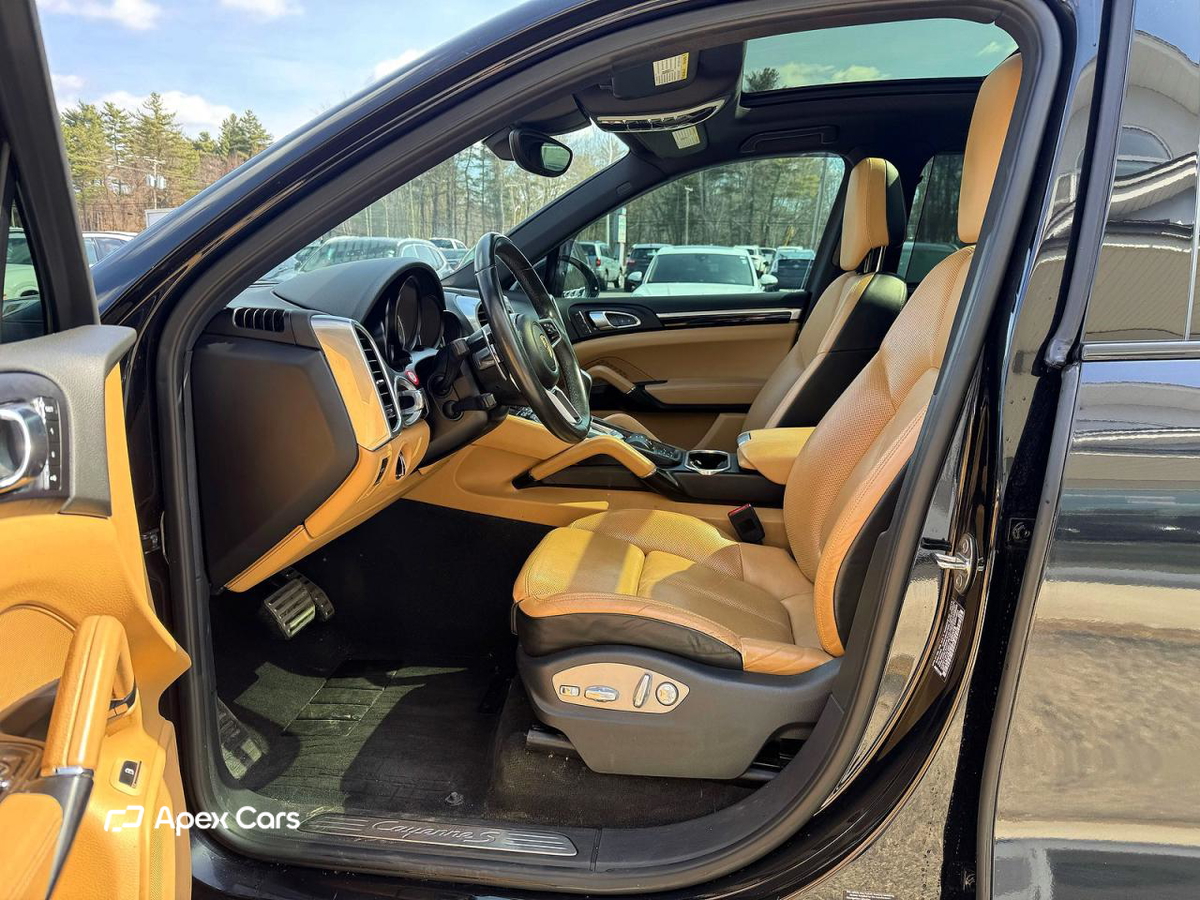 Porsche Cayenne 2016