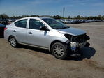 Nissan Versa 2015