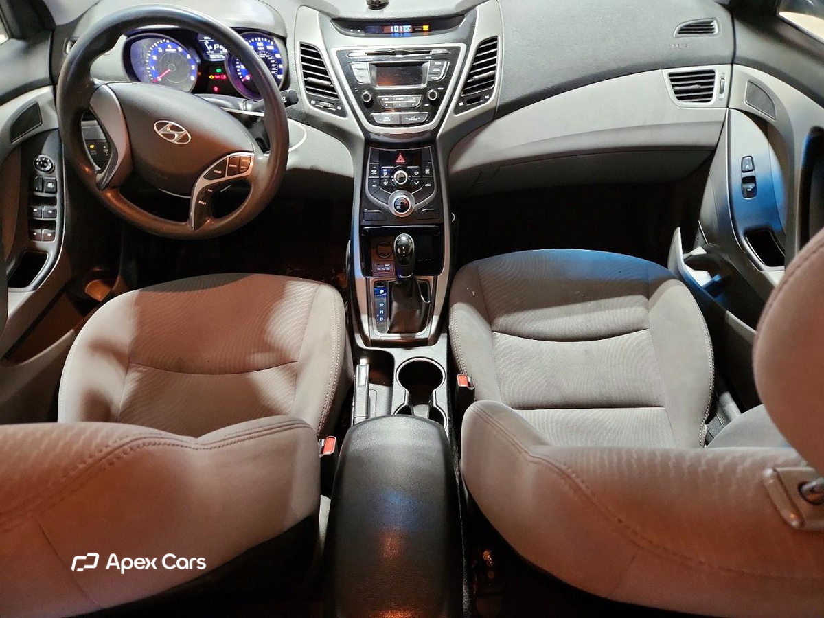 Hyundai Elantra 2016