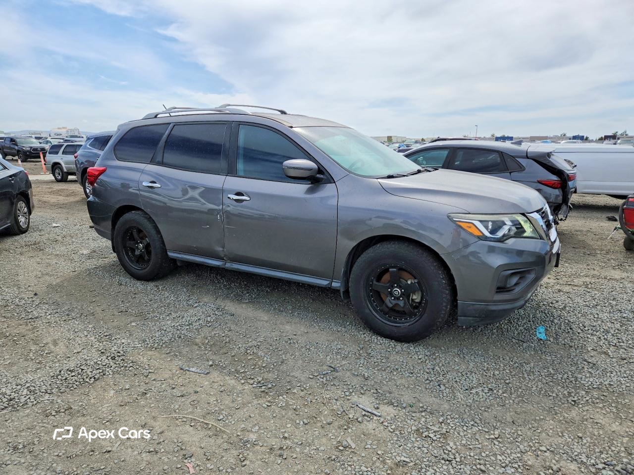 Nissan Pathfinder 2017