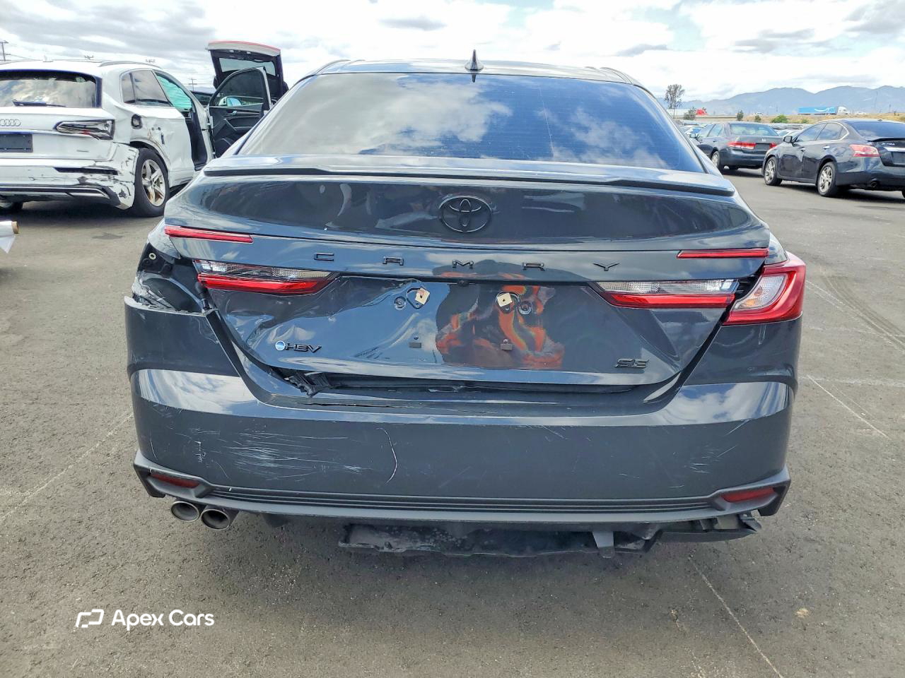 Toyota Camry 2025