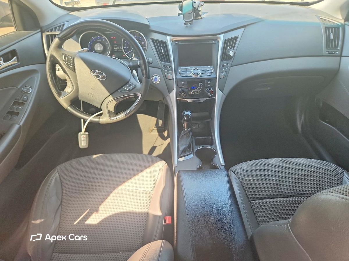 Hyundai Sonata 2012