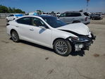 Lexus ES 2022