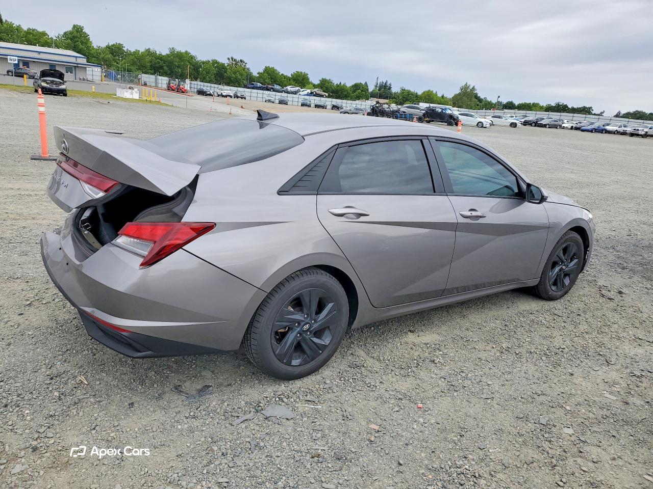 Hyundai Elantra 2022