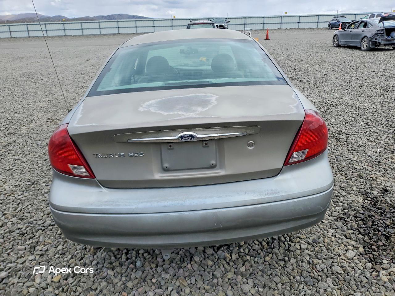 Ford Taurus 2003