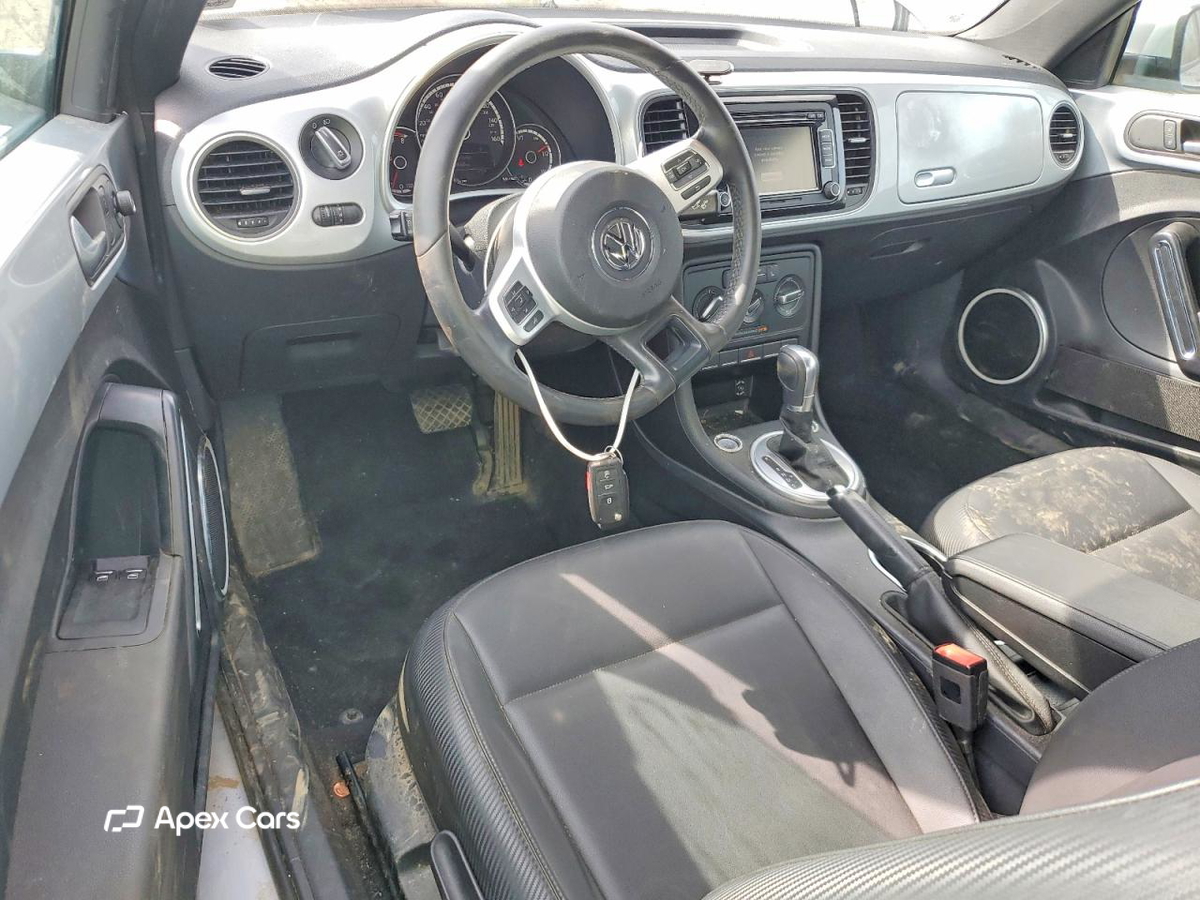 Volkswagen Beetle 2015