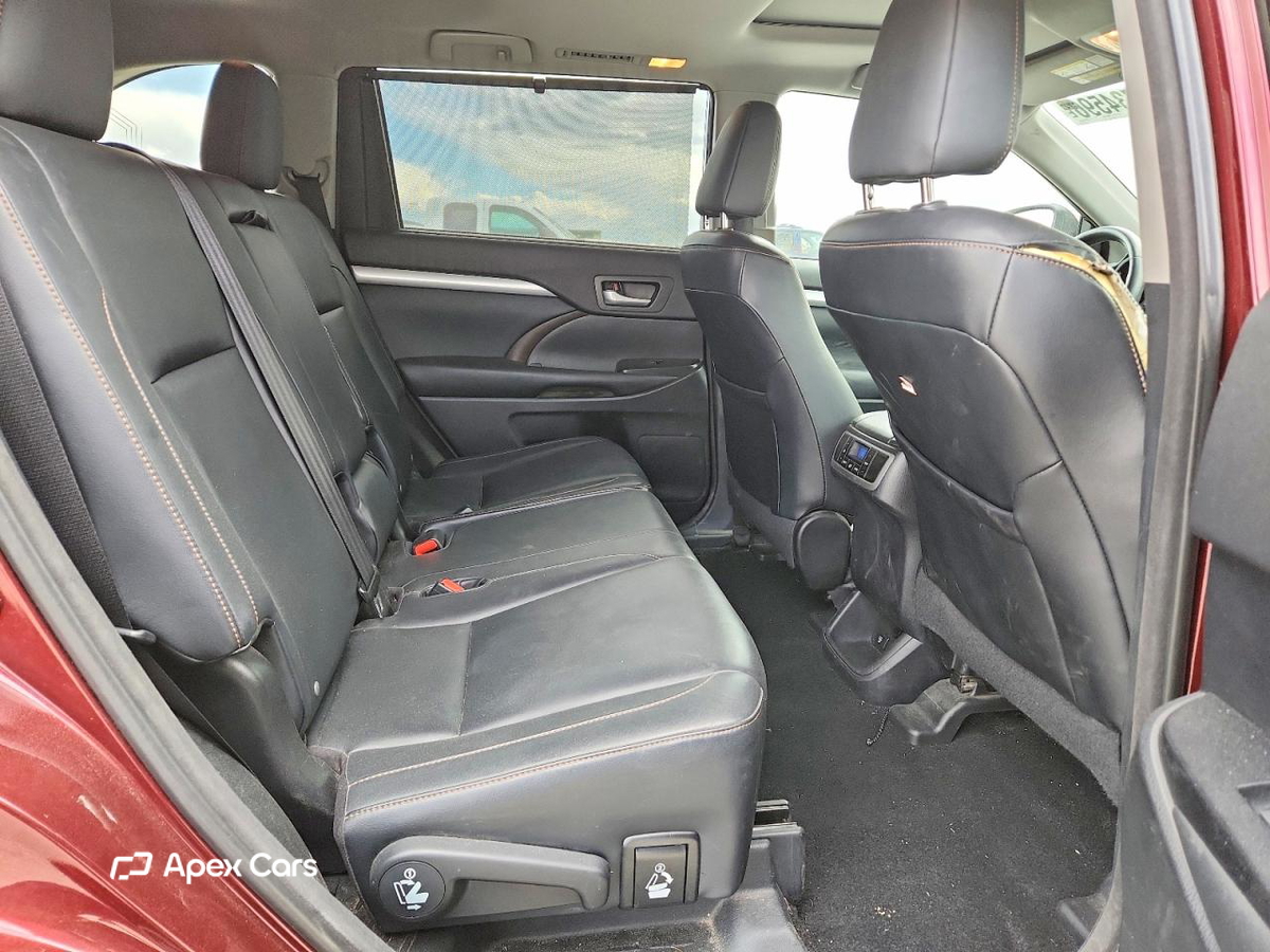 Toyota Highlander 2015
