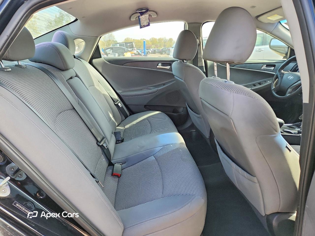 Hyundai Sonata 2012