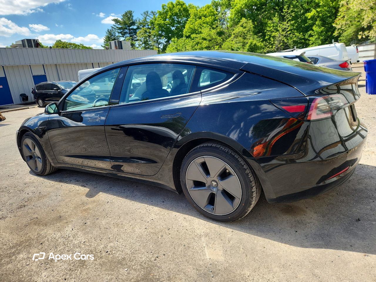 Tesla Model 3 2022