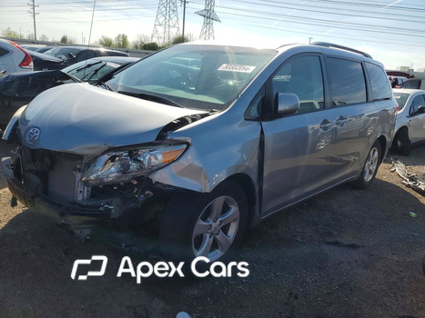 Toyota Sienna 2012 - Image 1 of 12