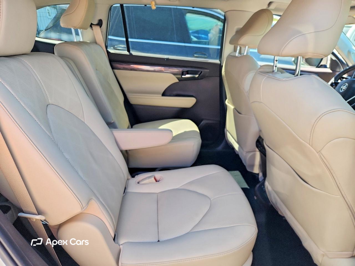 Toyota Highlander 2020