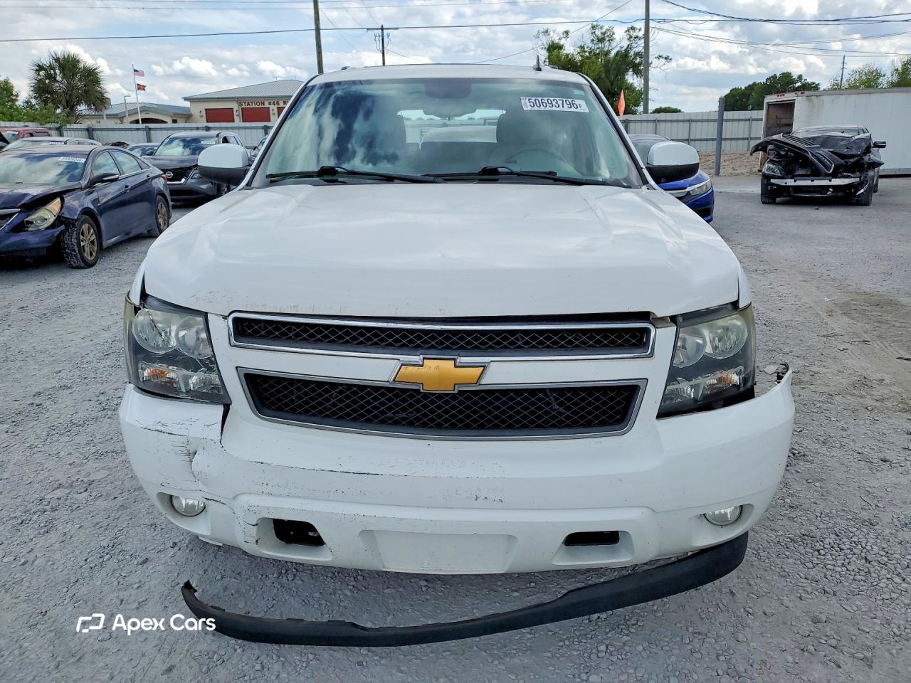 Chevrolet Suburban 2012