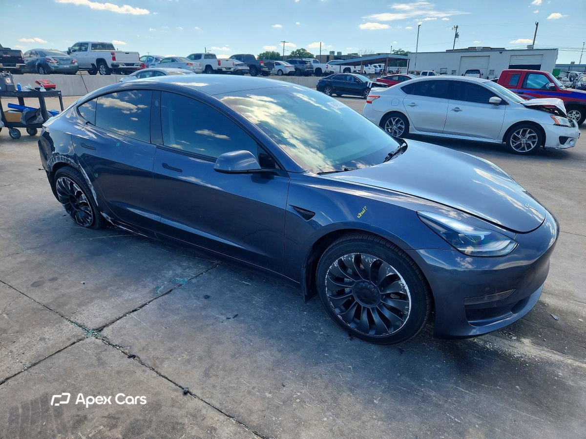 Tesla Model 3 2023