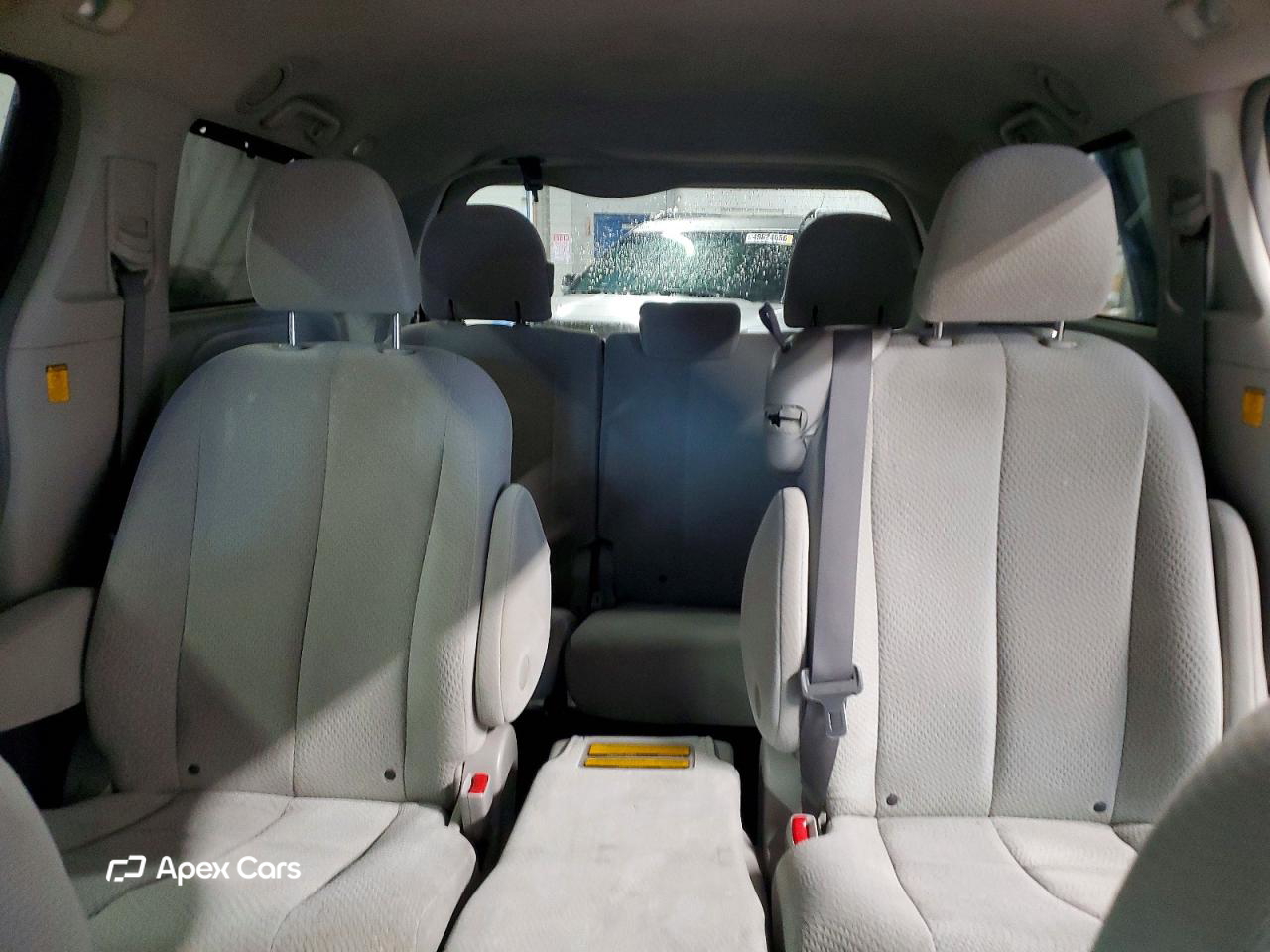 Toyota Sienna 2011