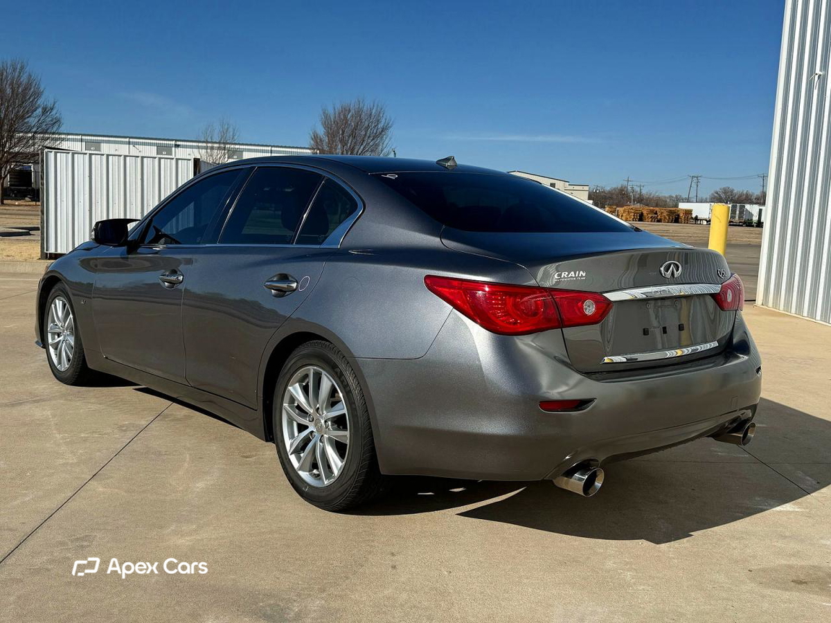 Infiniti Q50 2015
