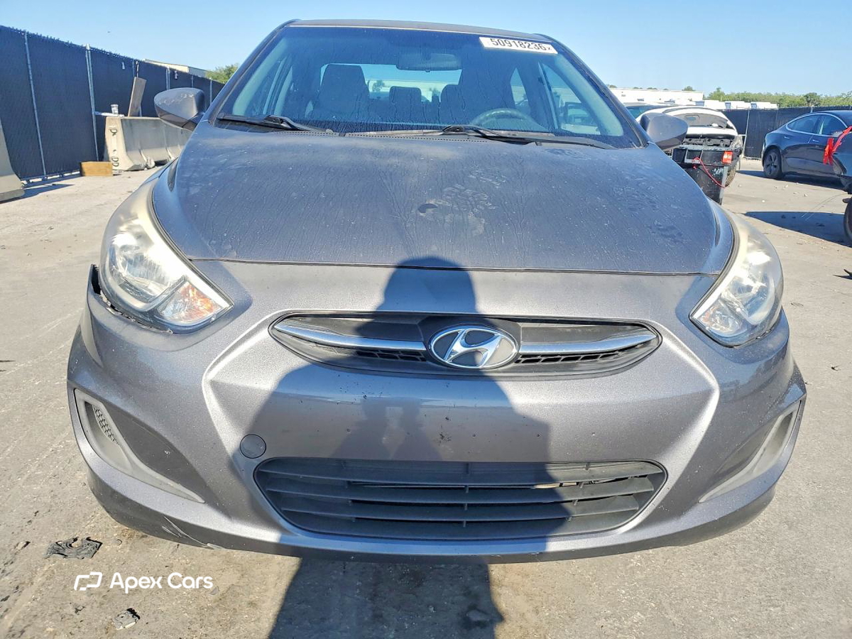 Hyundai Accent 2015