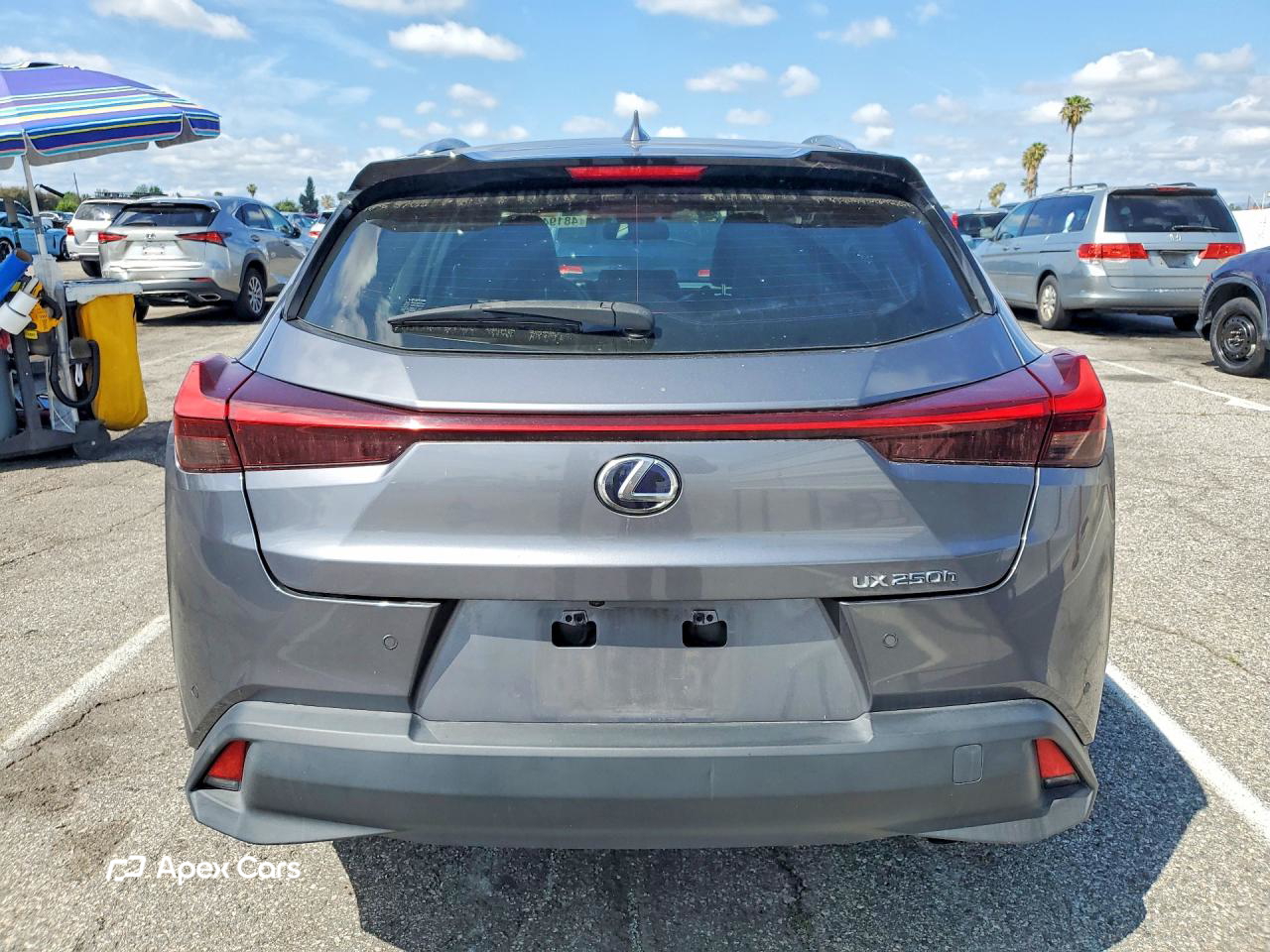 Lexus UX 2021