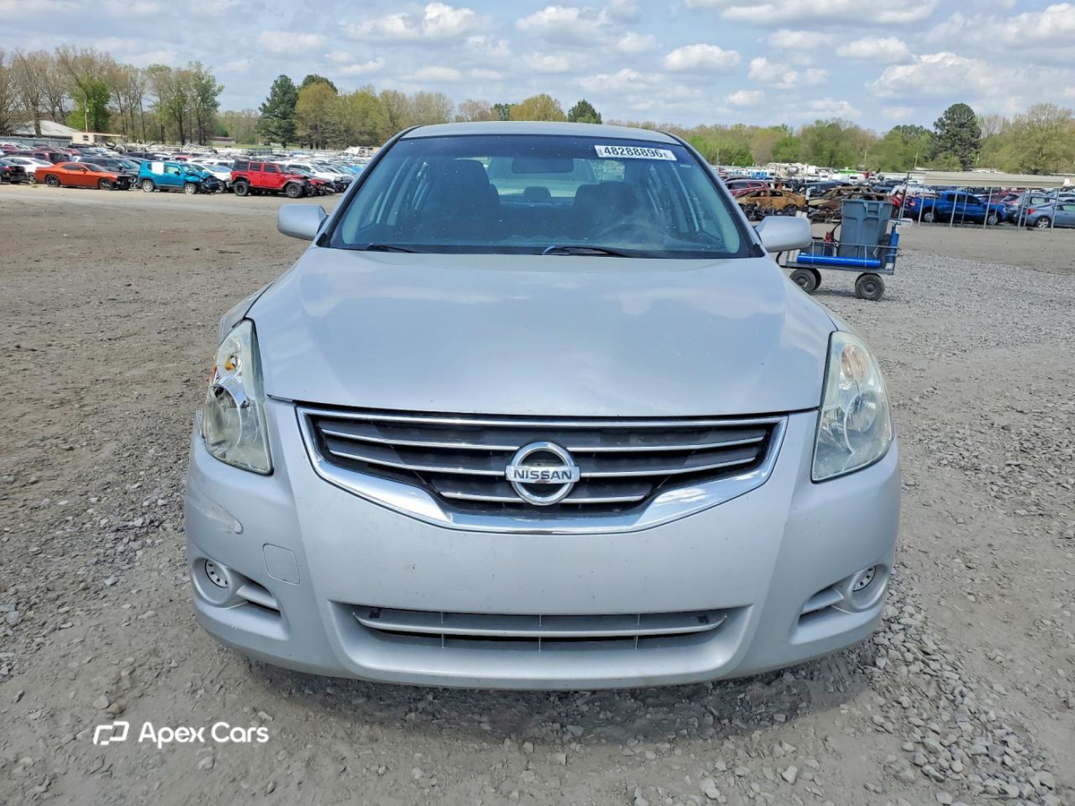 Nissan Altima 2011