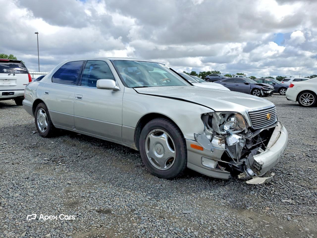 Lexus LS 2000