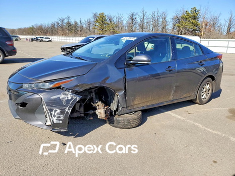 Toyota Prius 2017 - Image 1 of 12