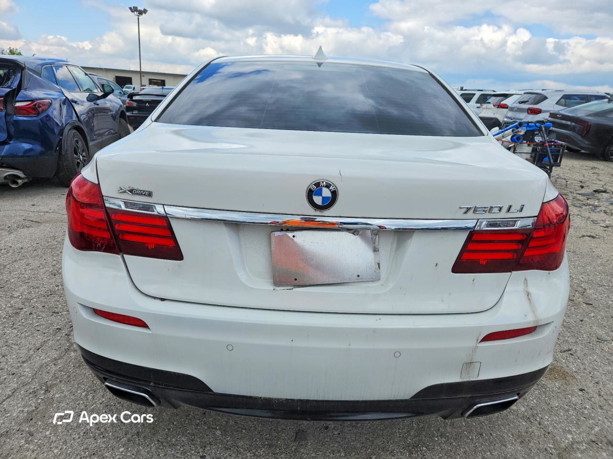 BMW Series 7 2015